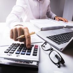 calculate physicians net worth